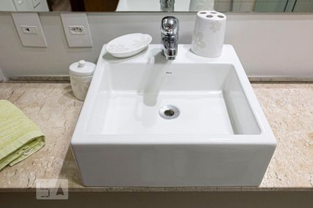 Casa à venda com 280m², 3 quartos e 1 vagaBanheiro da suíte 1