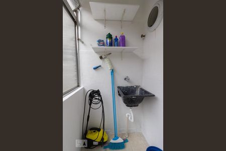 Apartamento à venda com 110m², 3 quartos e 1 vagaÁrea de Serviço