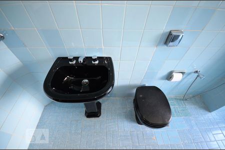 Apartamento à venda com 146m², 3 quartos e sem vagaBanheiro 