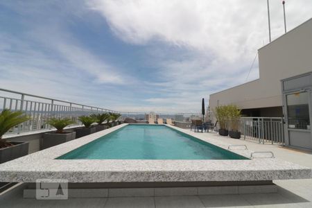 Apartamento à venda com 50m², 2 quartos e 1 vaga Apartamento à venda com 50m², 2 quartos e 1 vagaÁrea comum - Piscina