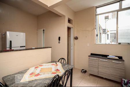 Apartamento para alugar com 60m², 2 quartos e sem vagaCozinha