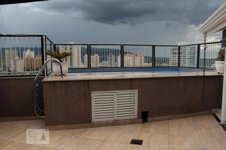 Apartamento à venda com 296m², 2 quartos e 2 vagas Apartamento à venda com 296m², 2 quartos e 2 vagasPiscina
