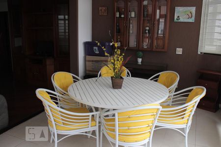 Apartamento à venda com 296m², 2 quartos e 2 vagas