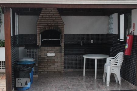 Apartamento à venda com 296m², 2 quartos e 2 vagas Apartamento à venda com 296m², 2 quartos e 2 vagasÁrea comum - Churrasqueira