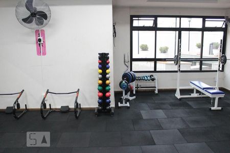 Apartamento à venda com 296m², 2 quartos e 2 vagas Apartamento à venda com 296m², 2 quartos e 2 vagasÁrea comum - Academia