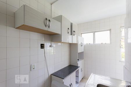 Apartamento para alugar com 50m², 2 quartos e 1 vaga Apartamento para alugar com 50m², 2 quartos e 1 vagaCozinha e Área de Serviço