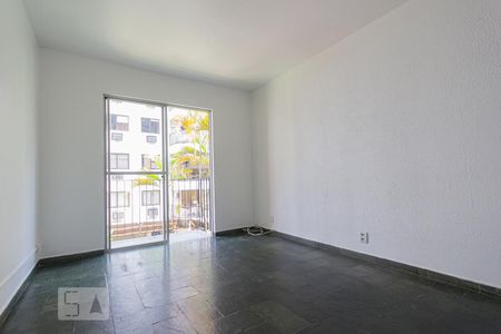 Sala de apartamento para alugar com 2 quartos, 50m² em Freguesia, Rio de Janeiro