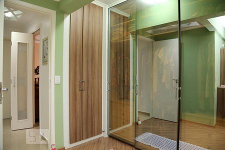 Apartamento à venda com 117m², 4 quartos e 2 vagasCloset