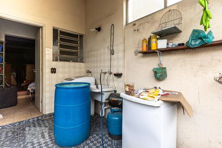 Casa à venda com 240m², 3 quartos e 2 vagasÁrea de Serviço