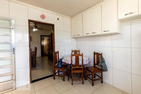 Casa à venda com 240m², 3 quartos e 2 vagasCozinha