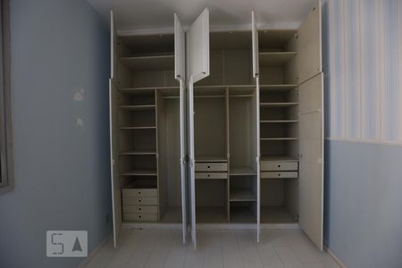 Apartamento para alugar com 75m², 2 quartos e 1 vagaQuarto 1