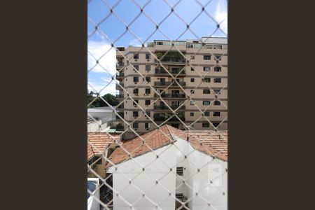 Apartamento para alugar com 75m², 2 quartos e 1 vagaÁrea de Serviço Vista da Janela