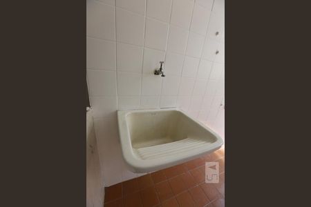 Apartamento para alugar com 75m², 2 quartos e 1 vagaÁrea de Serviço