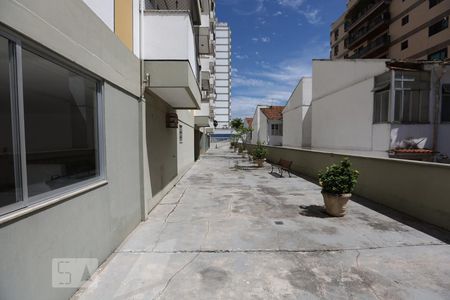 Apartamento para alugar com 75m², 2 quartos e 1 vagaÁrea Comum - Playground