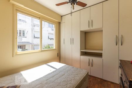 Quarto de apartamento para alugar com 1 quarto, 47m² em Santa Cecília, Porto Alegre