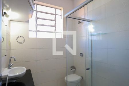 Banheiro de apartamento à venda com 1 quarto, 45m² em Serra, Belo Horizonte