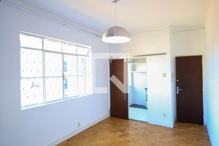 Sala de apartamento à venda com 1 quarto, 45m² em Serra, Belo Horizonte