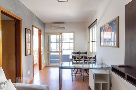 Sala de apartamento à venda com 1 quarto, 59m² em São João, Porto Alegre