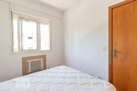 Dormitório de apartamento à venda com 1 quarto, 59m² em São João, Porto Alegre