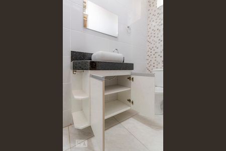 Banheiro de apartamento para alugar com 2 quartos, 100m² em São Marcos, Belo Horizonte