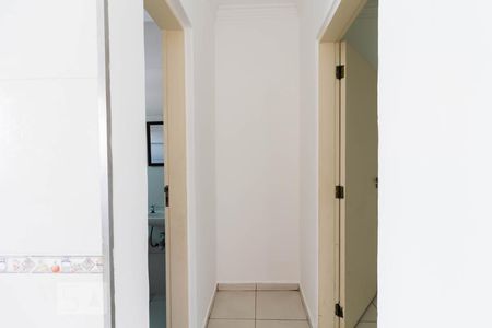 Corredor de kitnet/studio para alugar com 1 quarto, 25m² em Vila Dom Pedro I, São Paulo