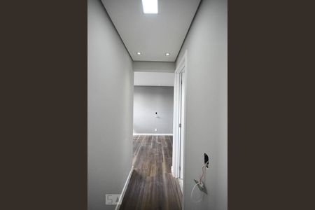 Corredor de apartamento para alugar com 2 quartos, 41m² em Vila Andrade, São Paulo