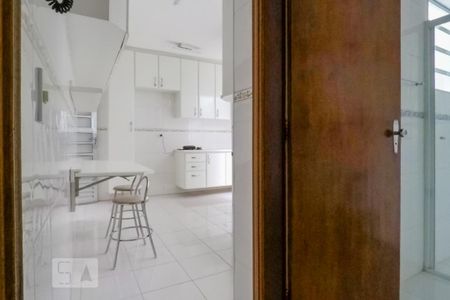 Cozinha de casa para alugar com 1 quarto, 70m² em Vila Dom Pedro I, São Paulo