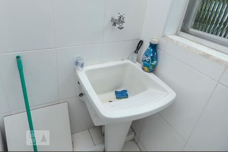 Apartamento à venda com 60m², 2 quartos e sem vagaÁrea de Serviço