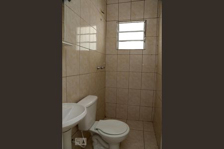 Banheiro de casa para alugar com 1 quarto, 50m² em Parque Assuncao, Taboão da Serra