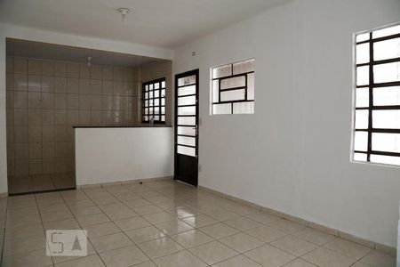 Sala/Cozinha de casa para alugar com 1 quarto, 50m² em Parque Assuncao, Taboão da Serra