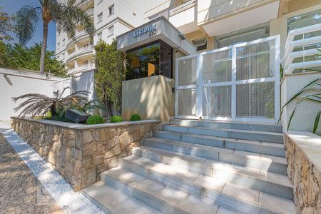 Apartamento à venda com 45m², 1 quarto e 1 vagaFachada e portaria