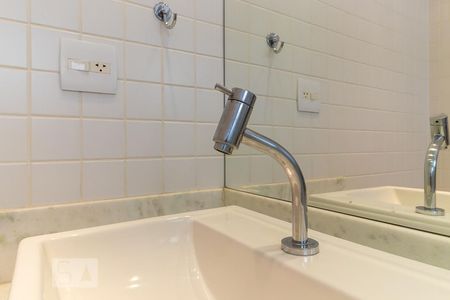 Apartamento à venda com 45m², 1 quarto e 1 vagaBanheiro da suíte