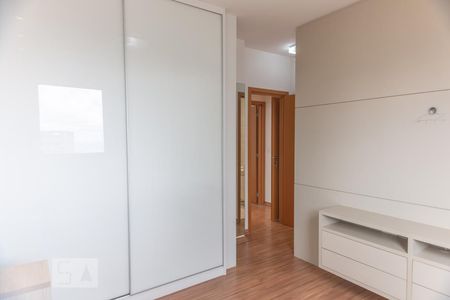 Suíte de apartamento para alugar com 2 quartos, 72m² em Vila da Serra, Nova Lima