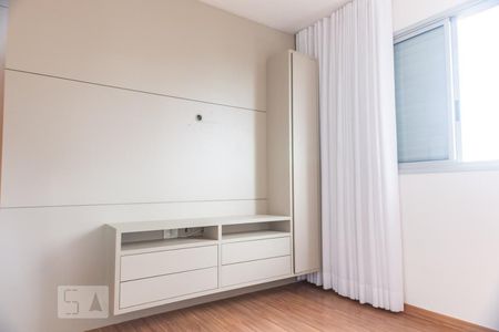 Suíte de apartamento para alugar com 2 quartos, 72m² em Vila da Serra, Nova Lima