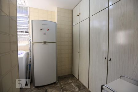 Apartamento à venda com 98m², 3 quartos e 1 vagaÁrea de Serviço