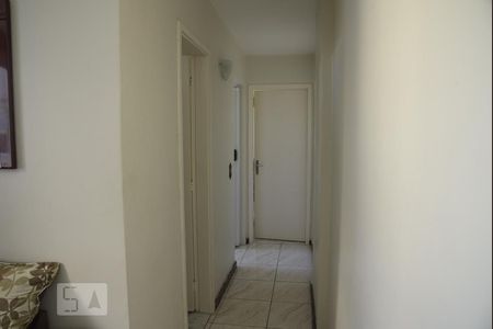Corredor de apartamento à venda com 2 quartos, 52m² em Jacarepaguá, Rio de Janeiro