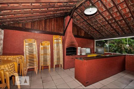 Apartamento à venda com 52m², 2 quartos e 1 vaga Apartamento à venda com 52m², 2 quartos e 1 vagaChurrasqueira