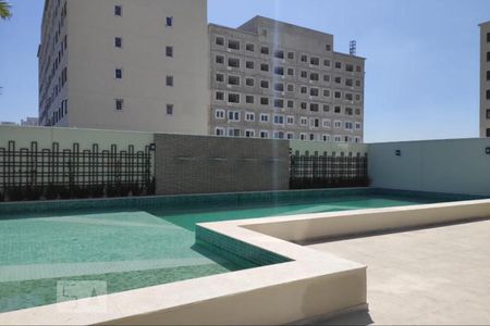 Apartamento para alugar com 33m², 1 quarto e sem vaga Apartamento para alugar com 33m², 1 quarto e sem vagaÁrea comum - Piscina