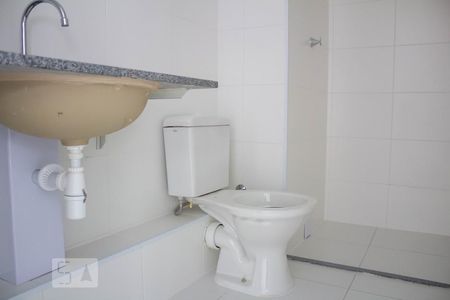 Apartamento para alugar com 33m², 1 quarto e sem vaga Apartamento para alugar com 33m², 1 quarto e sem vagaBanheiro