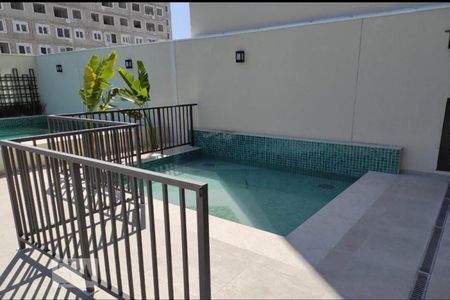 Apartamento para alugar com 33m², 1 quarto e sem vaga Apartamento para alugar com 33m², 1 quarto e sem vagaÁrea comum - Piscina