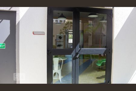 Apartamento para alugar com 33m², 1 quarto e sem vaga Apartamento para alugar com 33m², 1 quarto e sem vagaÁrea comum - Salão de Festas