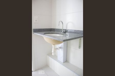 Apartamento para alugar com 33m², 1 quarto e sem vaga Apartamento para alugar com 33m², 1 quarto e sem vagaBanheiro