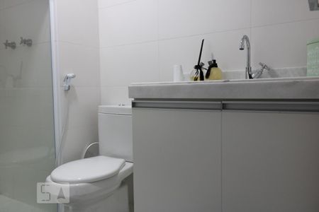 Banheiro de apartamento para alugar com 1 quarto, 45m² em Santa Efigênia, São Paulo