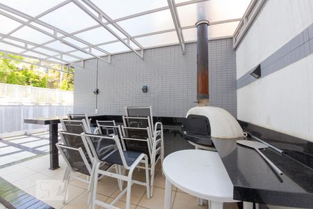 Apartamento à venda com 66m², 2 quartos e 1 vagaÁrea comum - Forno de Pizza