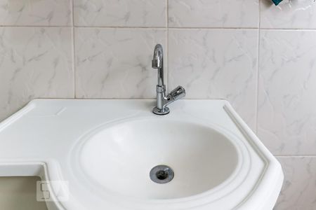 Casa à venda com 111m², 2 quartos e 2 vagasBanheiro
