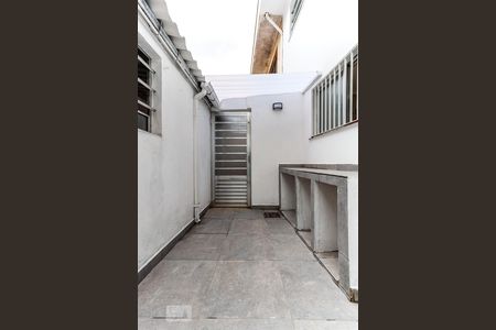 Casa à venda com 111m², 2 quartos e 2 vagasQuintal