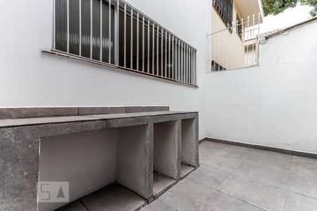 Casa à venda com 111m², 2 quartos e 2 vagasQuintal