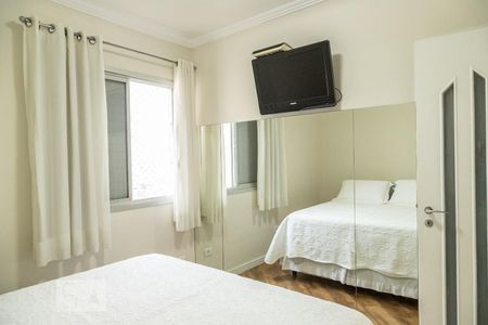 Apartamento à venda com 74m², 2 quartos e 1 vagaQuarto 2