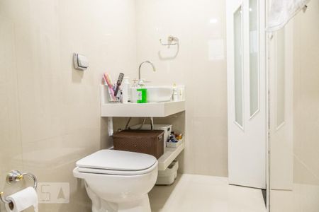 Apartamento à venda com 74m², 2 quartos e 1 vagaBanheiro do Quarto 2