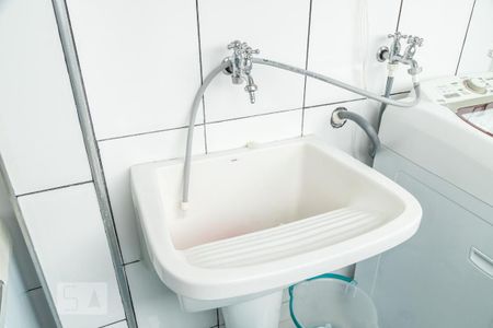 Apartamento à venda com 74m², 2 quartos e 1 vagaÁrea de Serviço